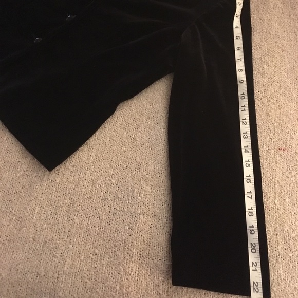 EUC Vintage Black Velvet Blazer - Picture 5 of 7